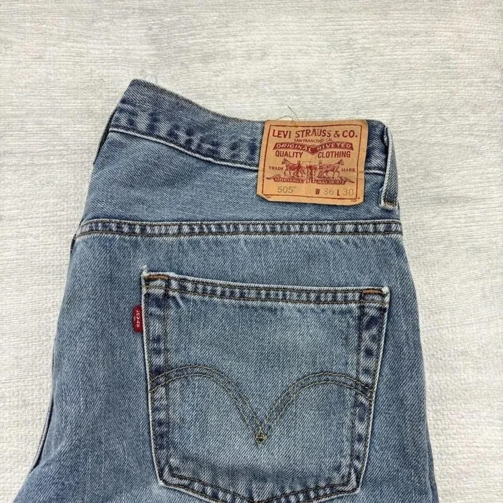Vintage‎ Levis 505 Jeans Mens 36x30 Straight Leg Regular Fit Medium Wash Denim